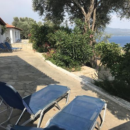 الشقق الفندقية بيثاغوريوفي  Elena Bungalows المظهر الخارجي الصورة