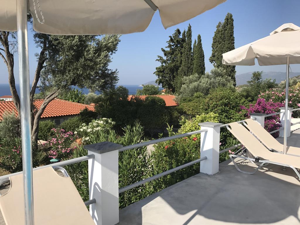 الشقق الفندقية بيثاغوريوفي  Elena Bungalows المظهر الخارجي الصورة